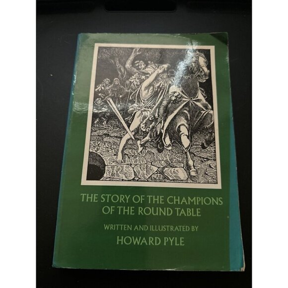 Dover Children's Classics The Story of the Champions of the Round Table by Pyle - Picture 2 of 6